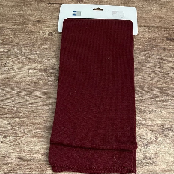 NWT Logo Fit Texas A&M Maroon Scarf One Size - Picture 2 of 2